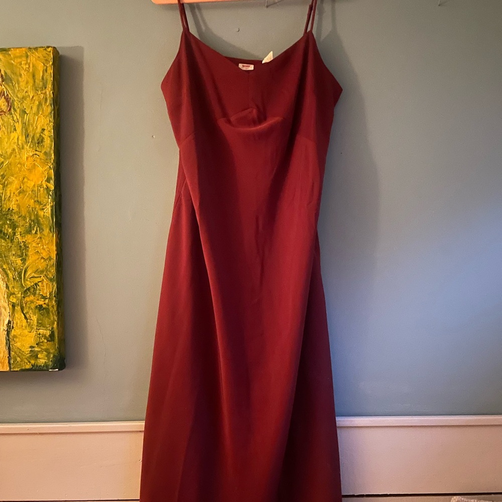 Elegant Burgundy Spaghetti Strap Dress